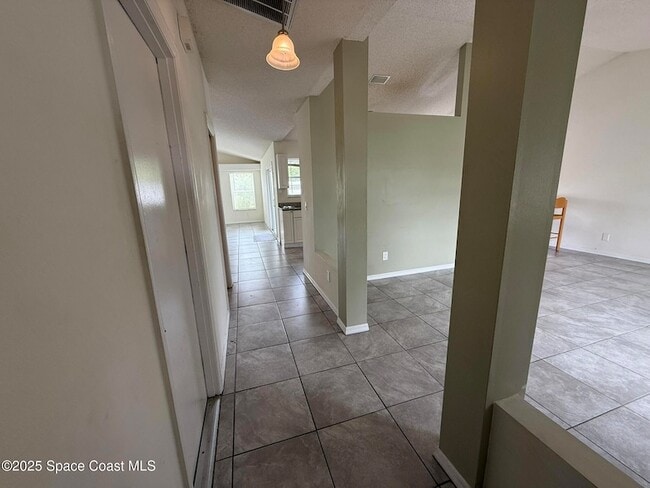 Building Photo - 3506 Egret Dr