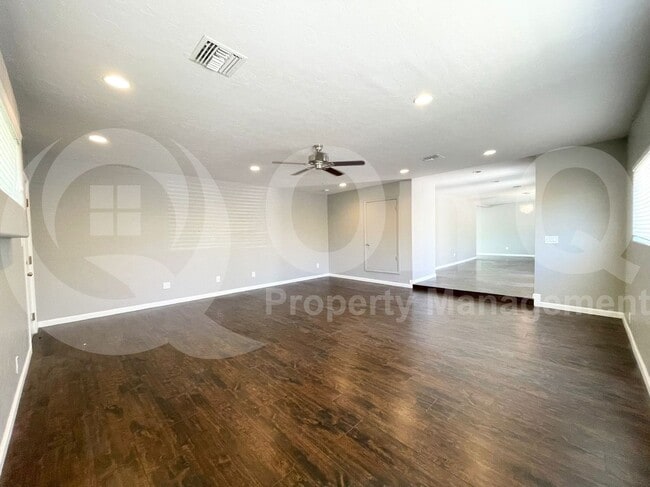Building Photo - 4851 E Paseo del Bac