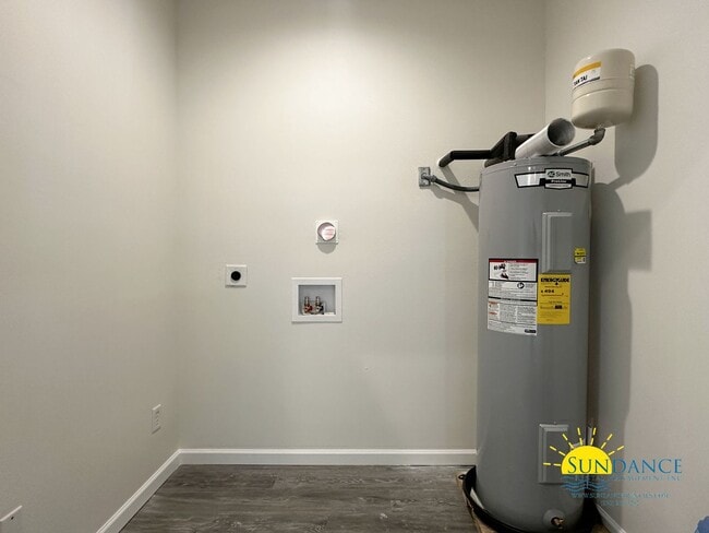 Building Photo - NEW 2-Bedroom Home in Fort Walton Beach ne...