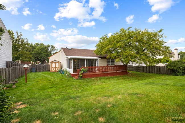 Building Photo - 1174 Hyannis Cir