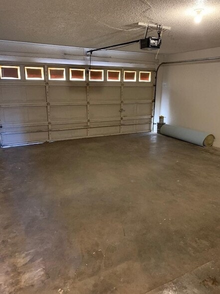 Building Photo - 5522 95th St