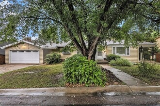Building Photo - Cheyenne Canyon / 3 bedroom, 2 car garge, ...