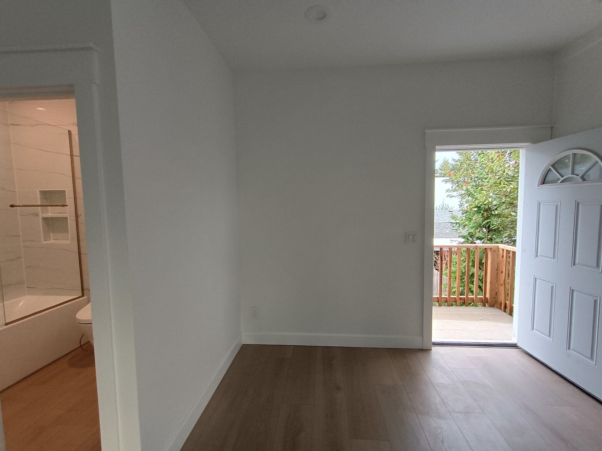 Building Photo - 1815 G St