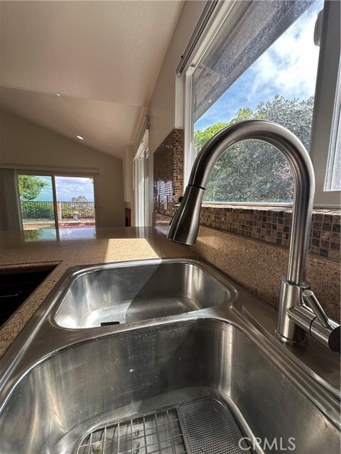 Building Photo - 3107 Carolwood Ln