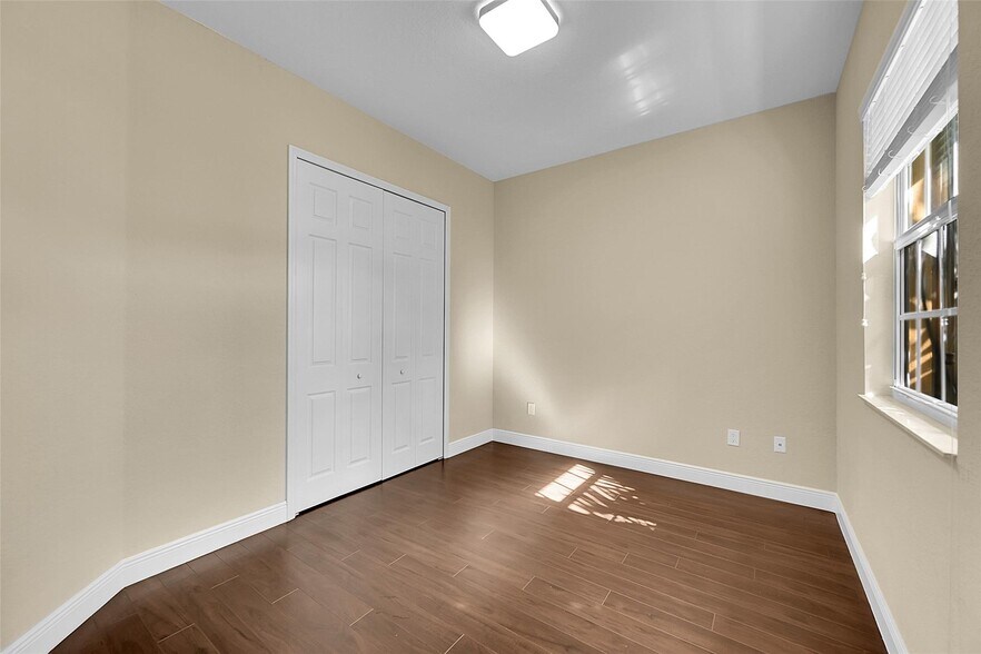 Building Photo - 12805 NW 83rd Ct