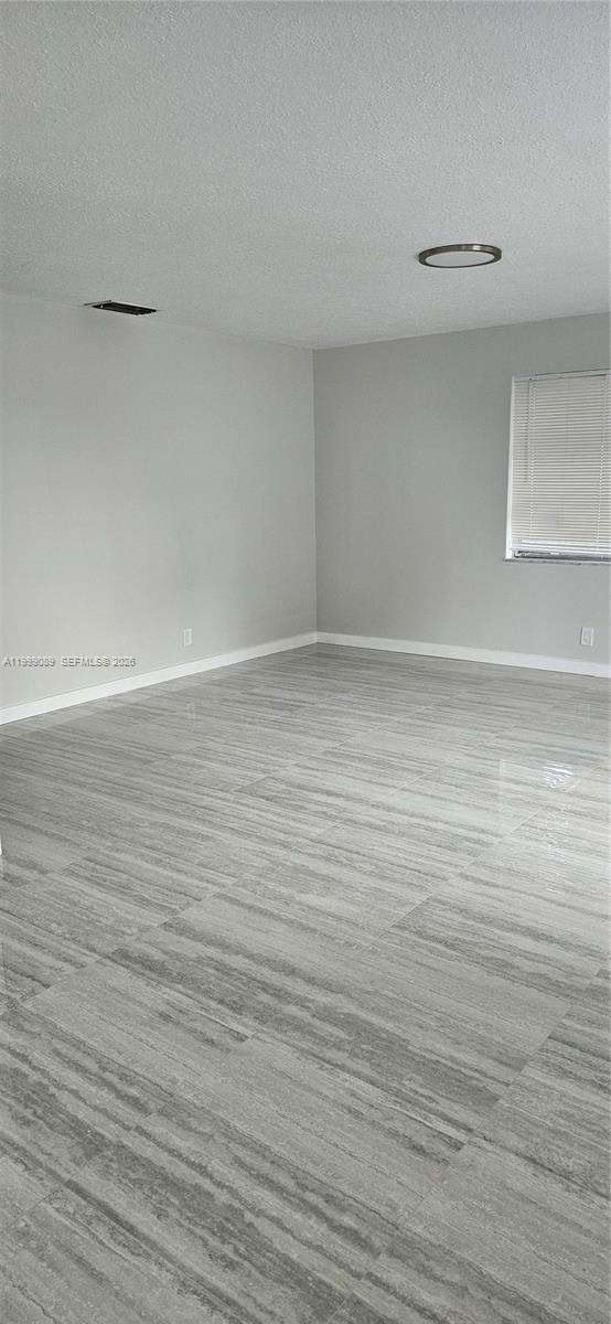 Building Photo - 1408 SW 9th Ave