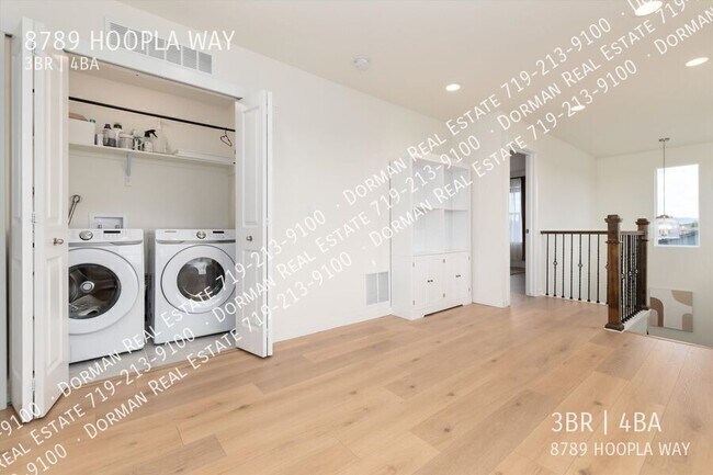 Building Photo - 8789 Hoopla Way