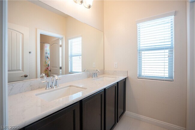 Building Photo - 9419 Sparkling Wing Ct