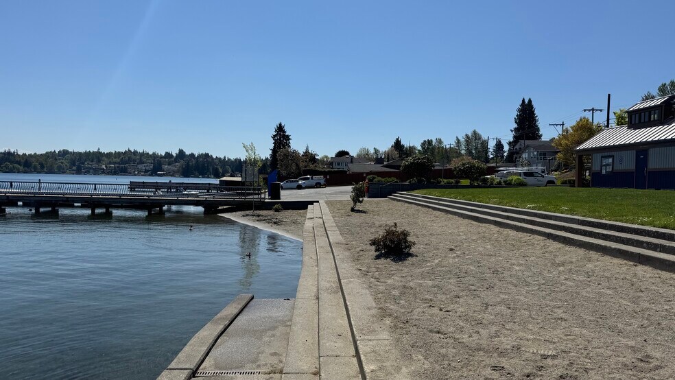 Davies Beach Swim and boat launch - 617 103rd Ct SE
