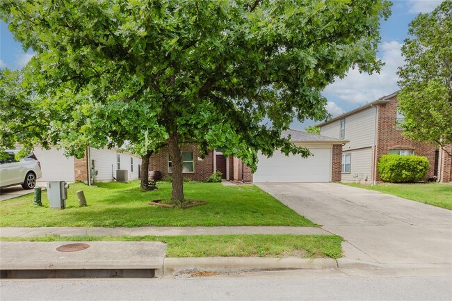 Primary Photo - 196 Spruce Dr