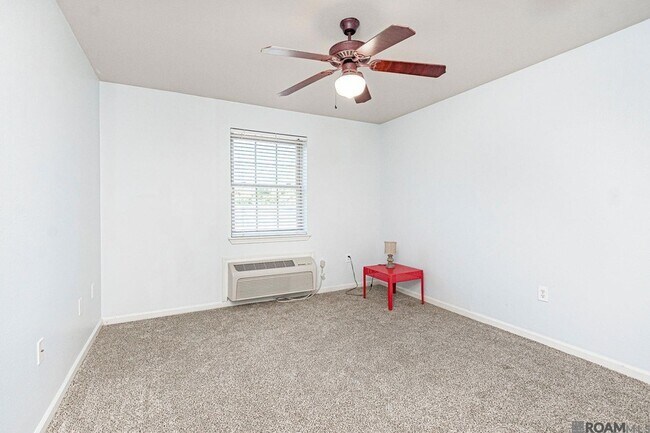 Building Photo - 3000 July St