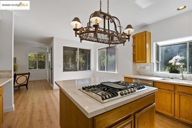 Building Photo - 2250 Prestwick Dr