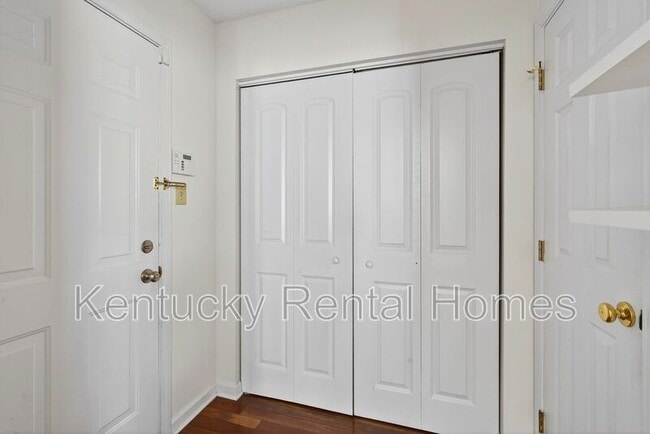 Building Photo - 1104 Rolfe Ln