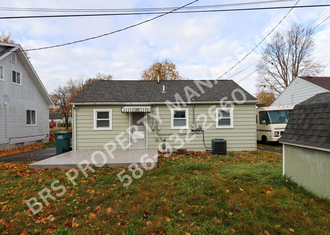 Building Photo - Totally renovated 2 BR  with new appliances