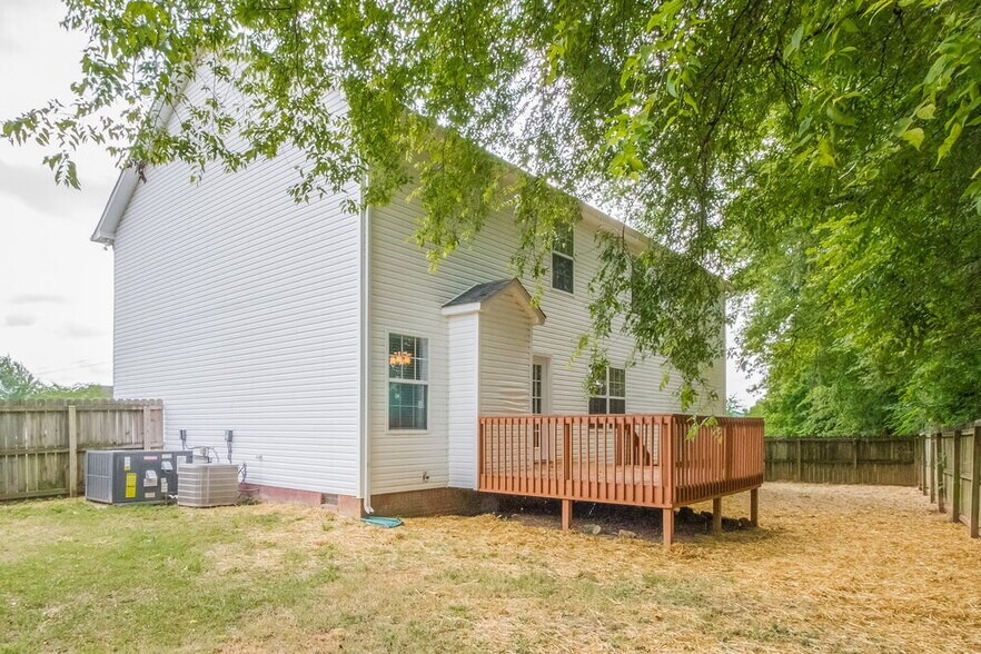 Building Photo - 2814 Tyler Ct