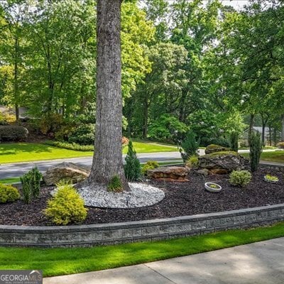 Building Photo - 3270 Brookview Dr