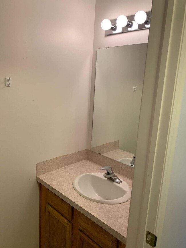 Building Photo - 1728 N 1500 W