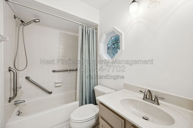 Building Photo - 4063 Mizner Ct