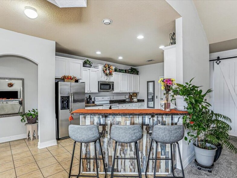 Building Photo - 405 Pendo Pl