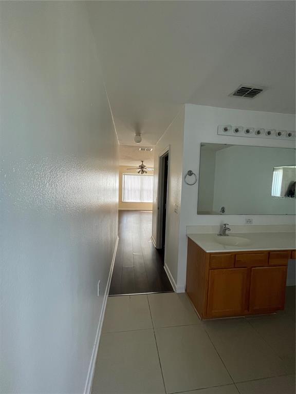 Building Photo - 1994 Peridot Cir