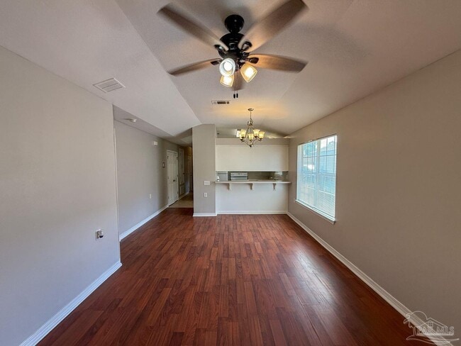 Building Photo - 5919 Bilek Dr