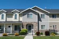 Building Photo - 1547 N 400 W