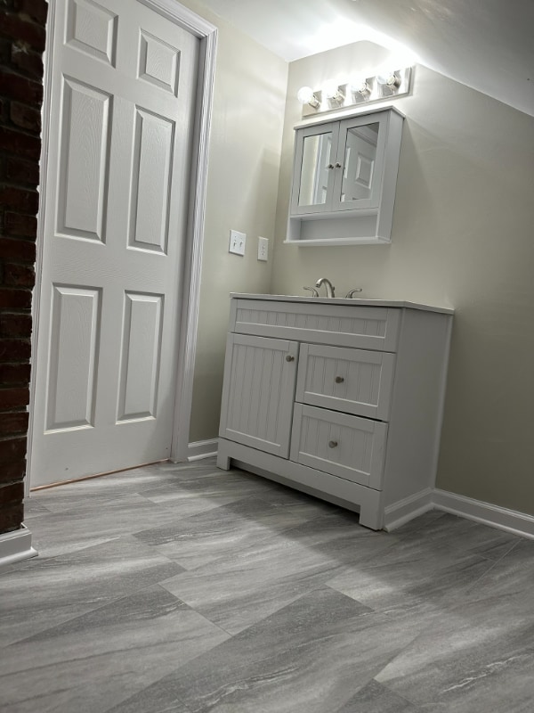 Building Photo - 43 Russett Ln