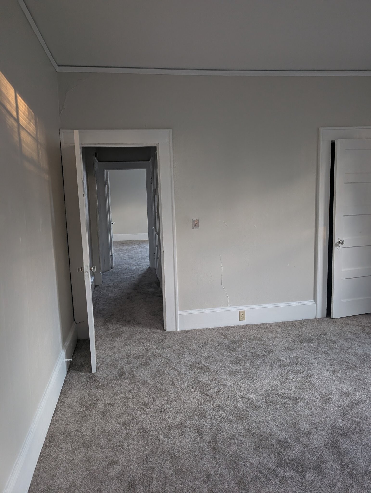 Building Photo - 117 1/2 Park Rd