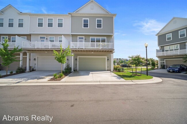 Building Photo - 3 br, 2.5 bath House - 4164 Beckenham Blvd