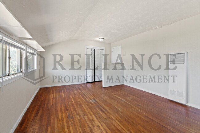 Building Photo - 4949 E Orme St