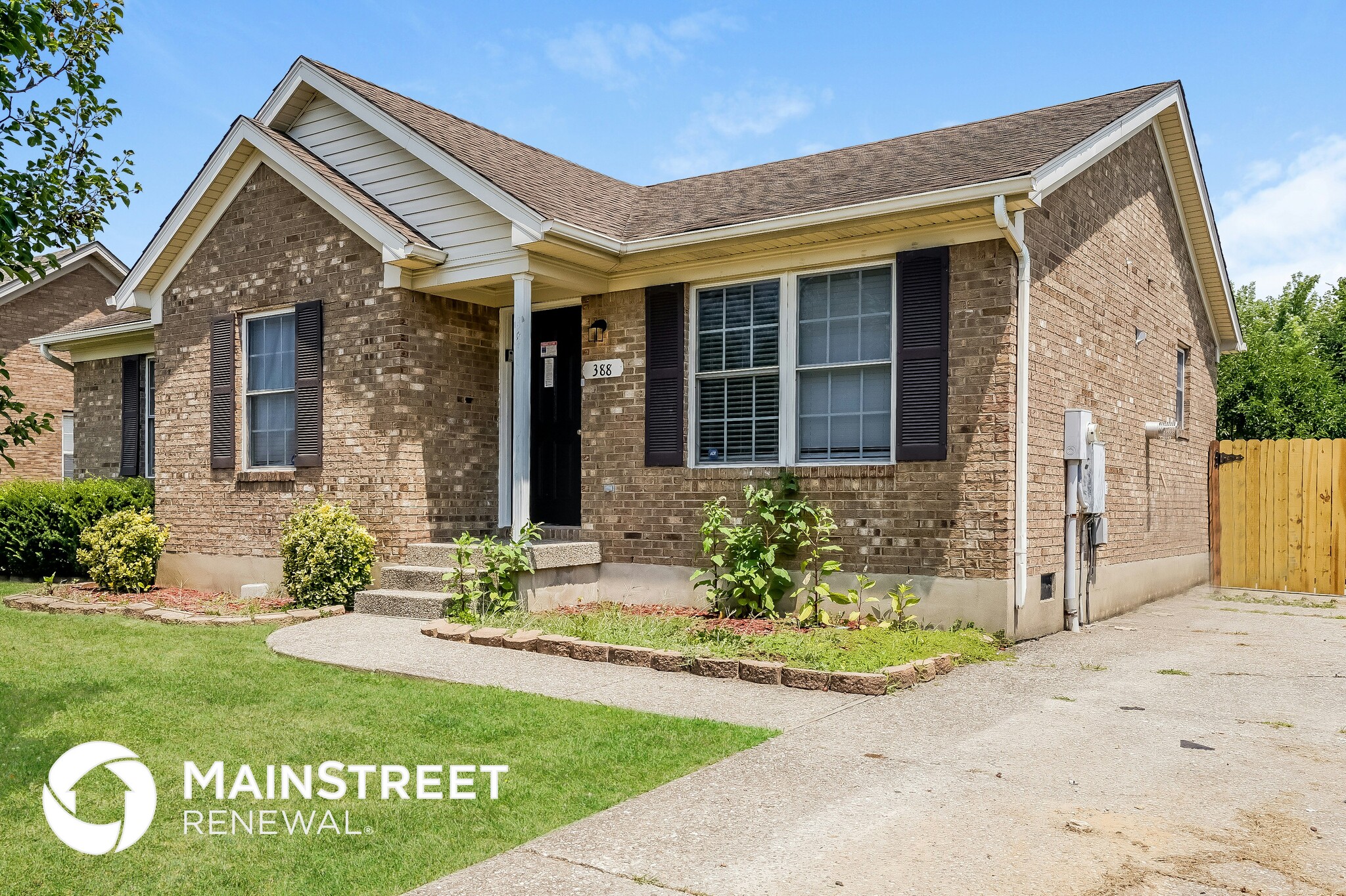 Building Photo - 388 Tecumseh Dr