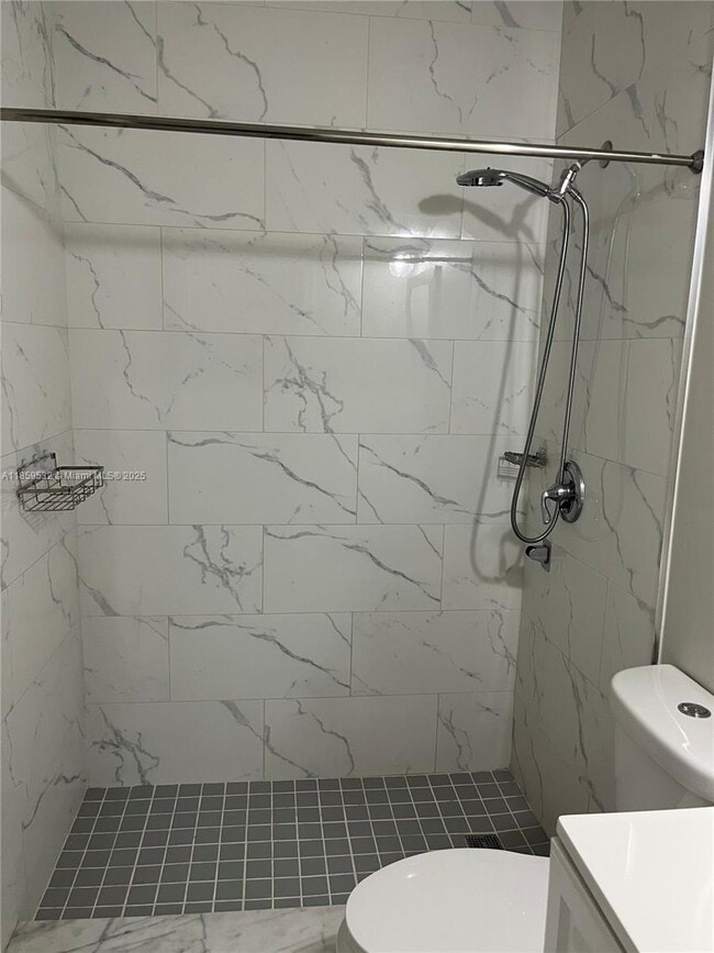 Building Photo - 977 SW 153rd Path