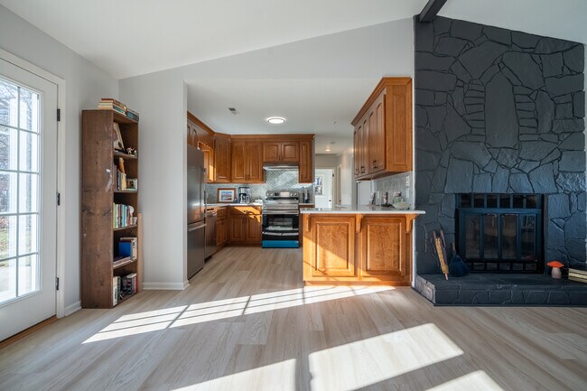 Building Photo - 110 Peabody Rd