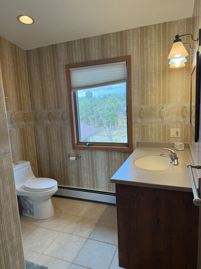 Building Photo - Charming Southwestern Stucco Home