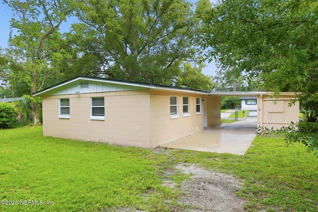 Building Photo - 6813 Tinkerbell Ln