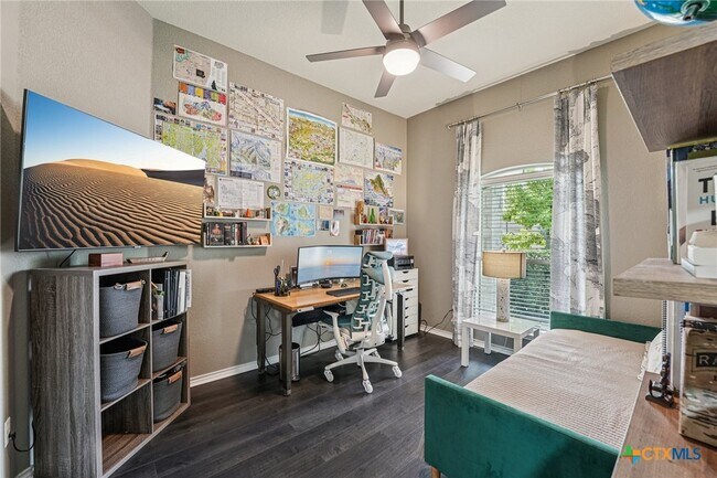 Building Photo - 3303 Vineyard Trail