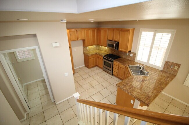 Building Photo - 785 E Port Hueneme Rd