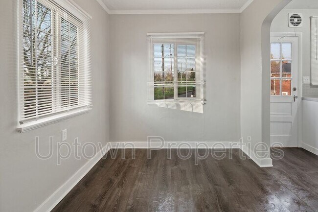 Building Photo - 1344 NE 68th Ave