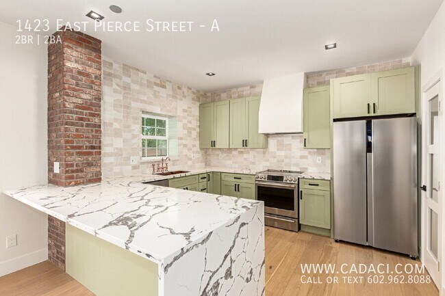 Building Photo - 1423 E Pierce St