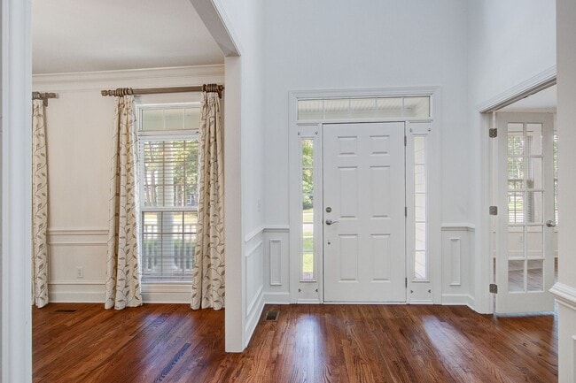 Building Photo - Beautiful 4 Bedroom in Hamlin Plantation -...