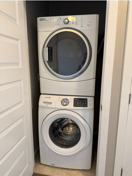 Building Photo - 5660 W 38th Ave