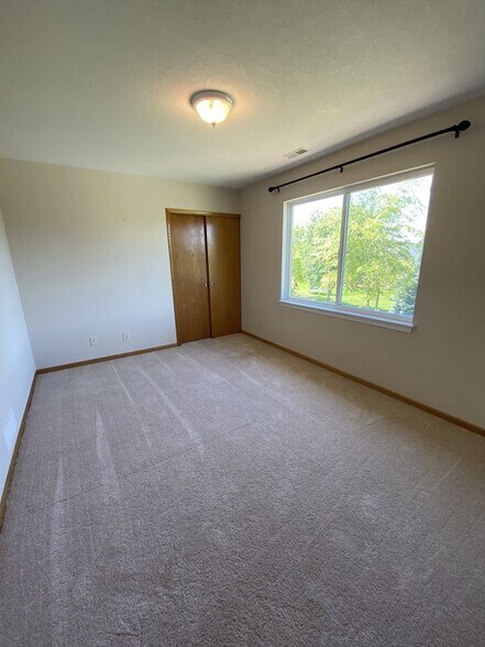 Building Photo - 9015 Telford Cir