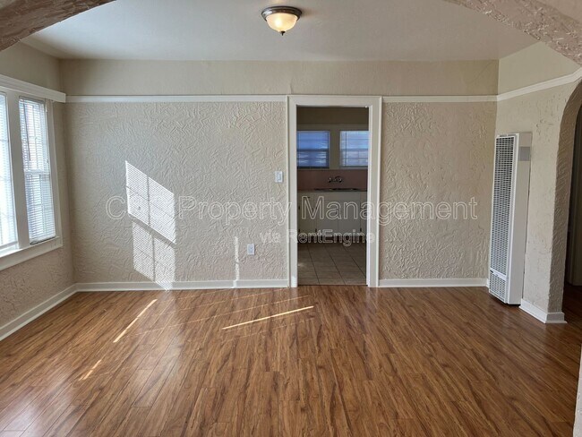 Building Photo - 59 W 3rd St