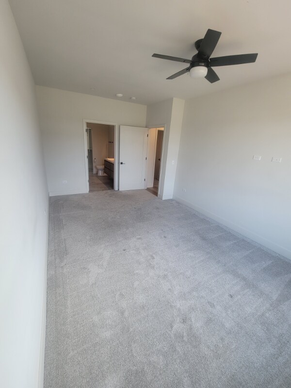 Building Photo - 302 W Liberty Dr