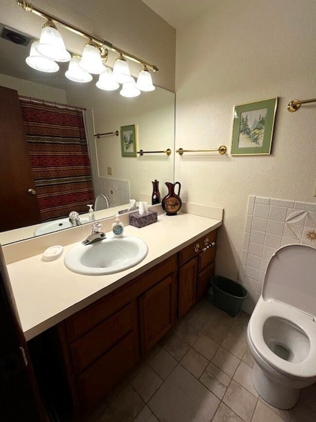 Building Photo - 1334 Straight Creek Dr