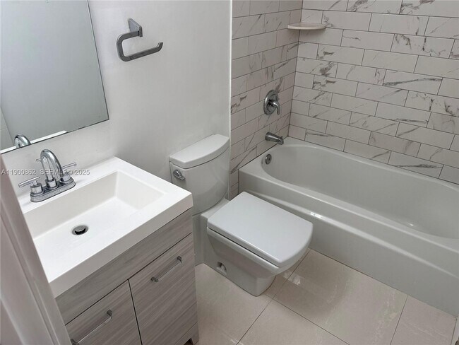 Building Photo - 1790 S Treasure Dr