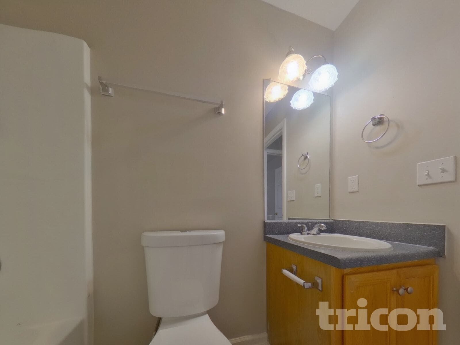 Building Photo - 420 Austin Dr