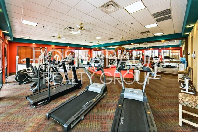 Building Photo - 5361 N Bremont Way