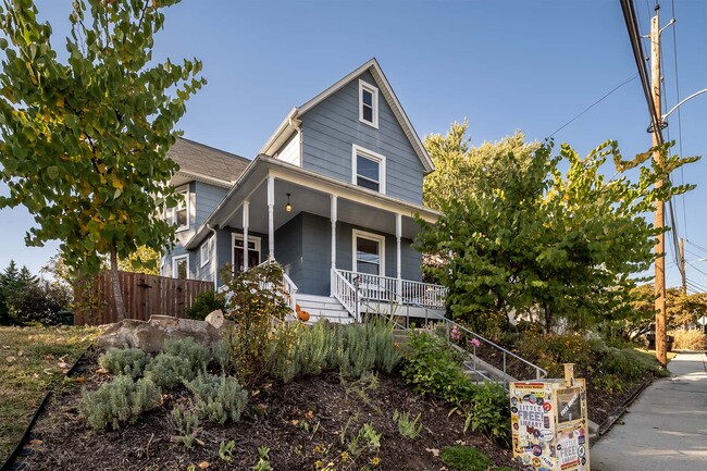 Building Photo - 4706 Grindon Ave
