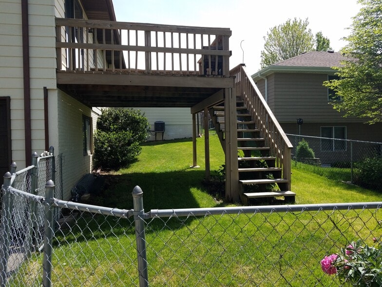 Building Photo - 3133 Wildbriar Ln